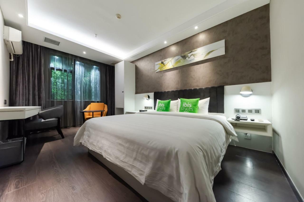 Ibis Styles Suzhou Nanmen Metro Station Hotel Екстер'єр фото