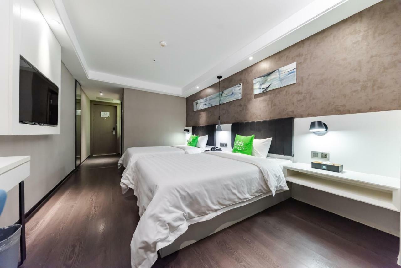 Ibis Styles Suzhou Nanmen Metro Station Hotel Екстер'єр фото